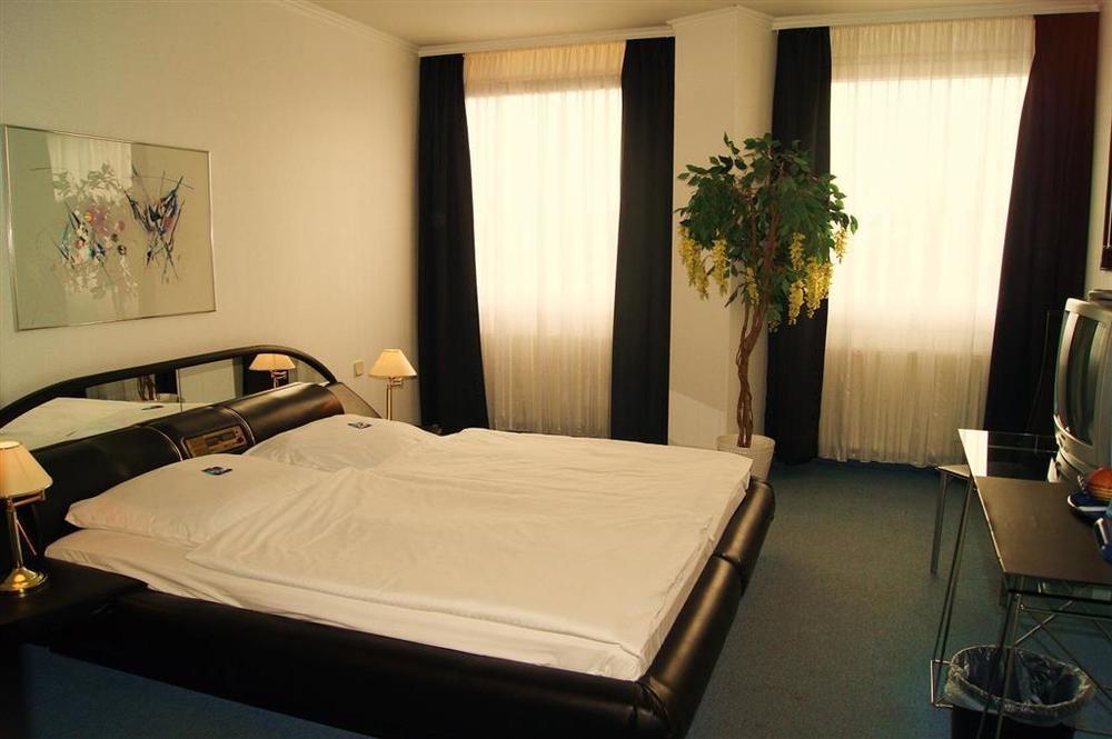Hotel Berliner Baer Chambre photo