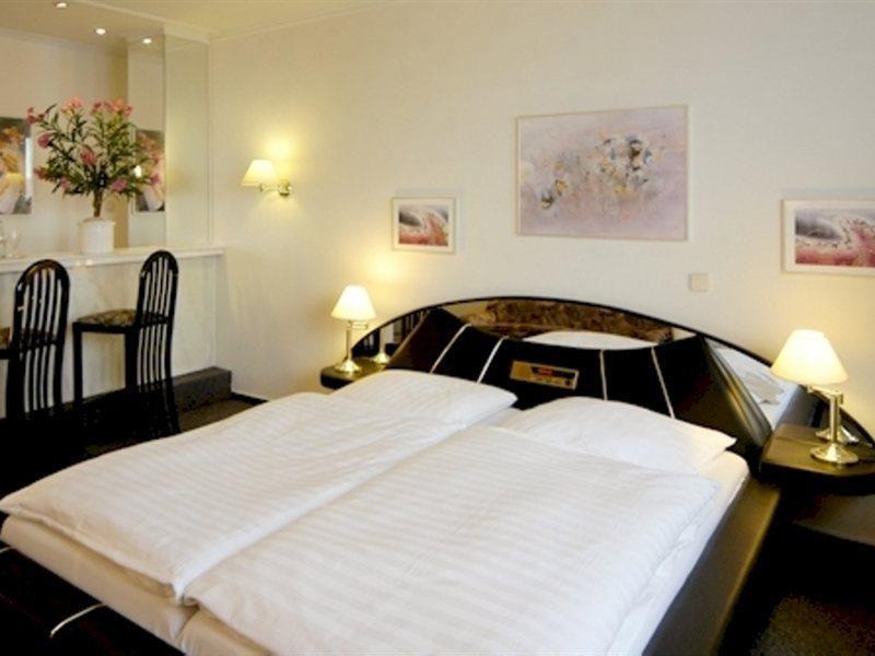 Hotel Berliner Baer Extérieur photo