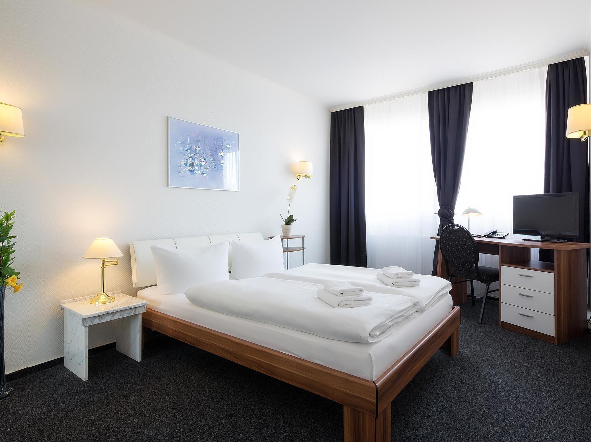 Hotel Berliner Baer Extérieur photo