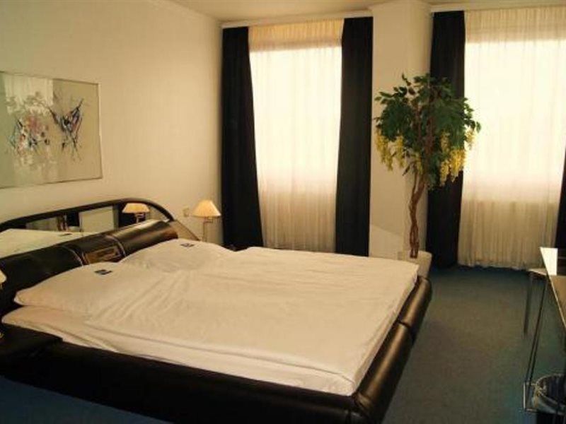 Hotel Berliner Baer Extérieur photo