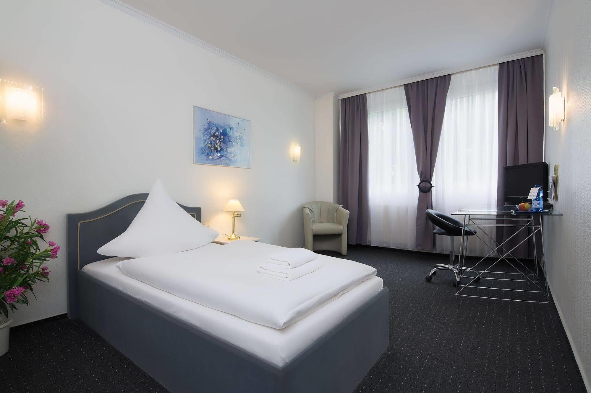 Hotel Berliner Baer Extérieur photo